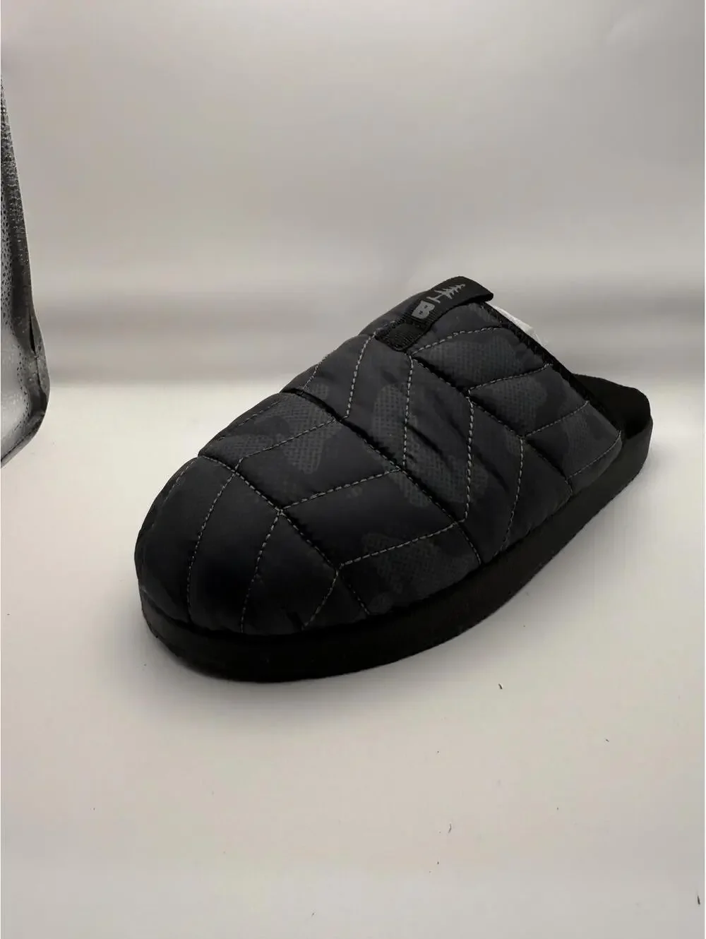 Bass Outdoor Puffer Slide Slippers US 7 Black Camo
